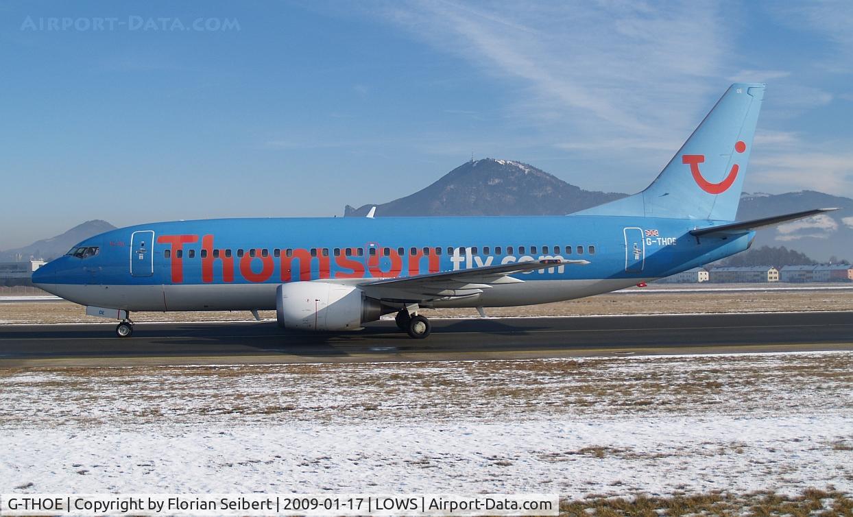 G-THOE, 1995 Boeing 737-3Q8 C/N 26313, taxi to the gate