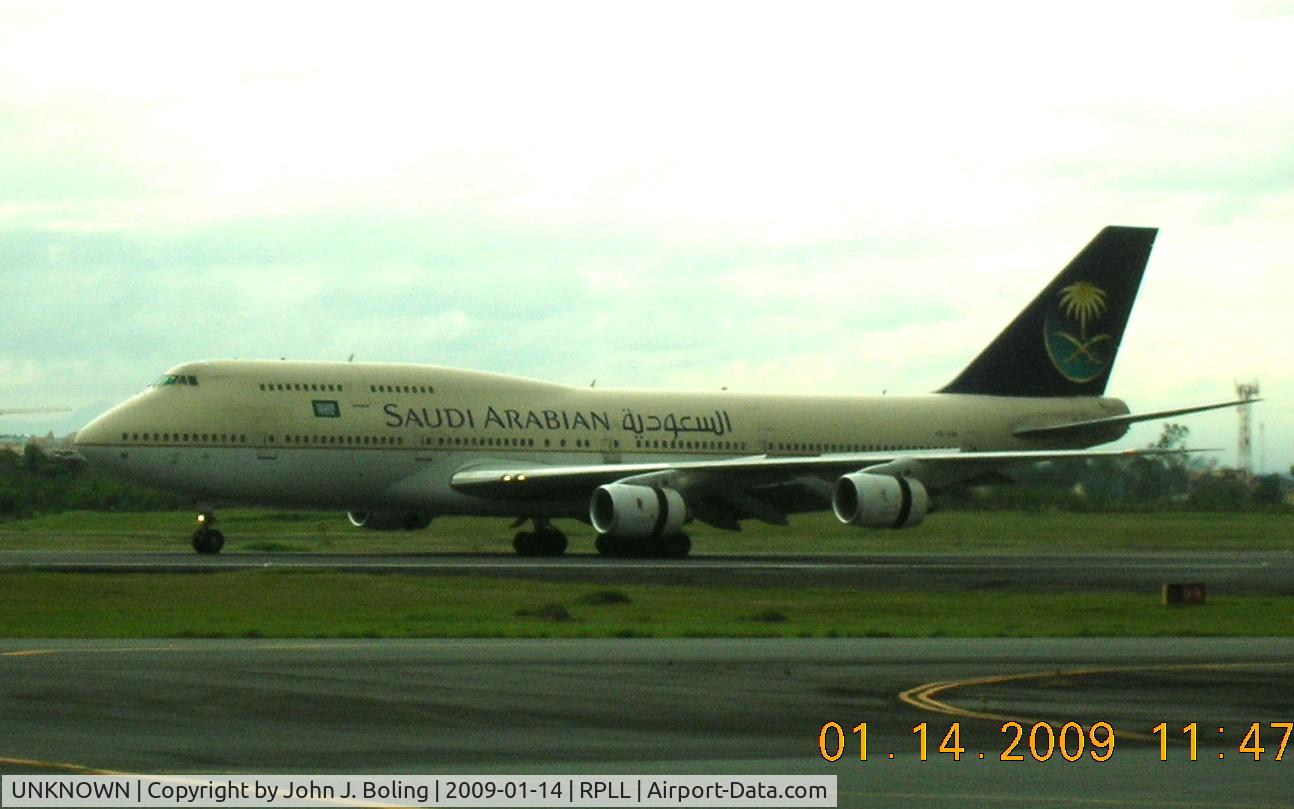 UNKNOWN, , Saudi Arabian 747 on landing roll at Manila