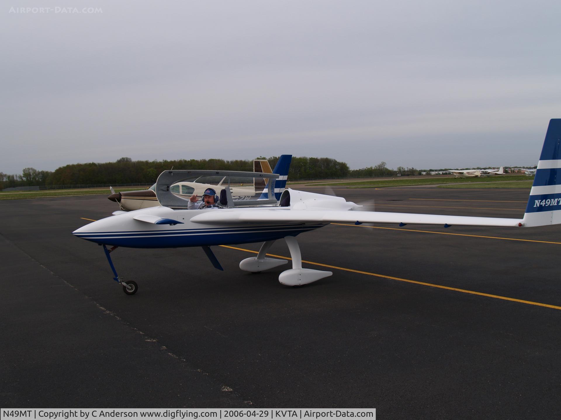 N49MT, Rutan Long-EZ C/N 1307, Long EZ at Newark Ohio