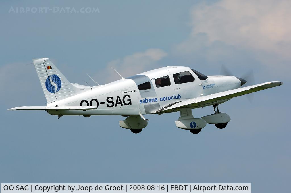 OO-SAG, Piper PA-28-181 Archer III C/N 2843093, Take off from Schaffen.