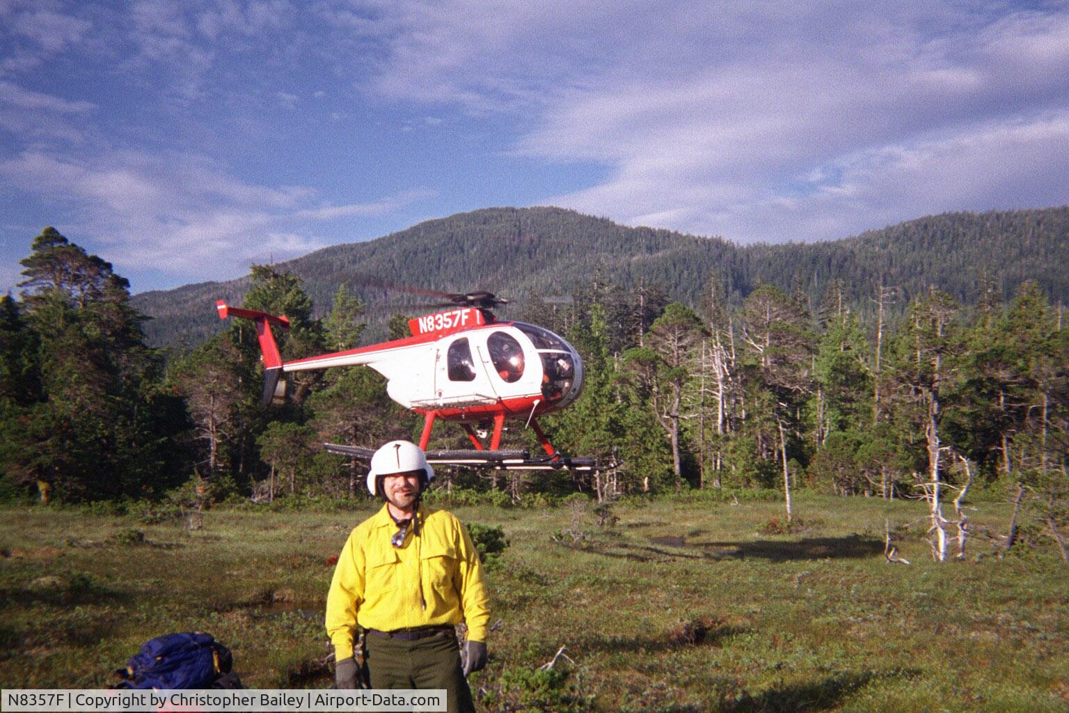 N8357F, Hughes 369D C/N 170069D, Picking up Survey Crew Summer 2000