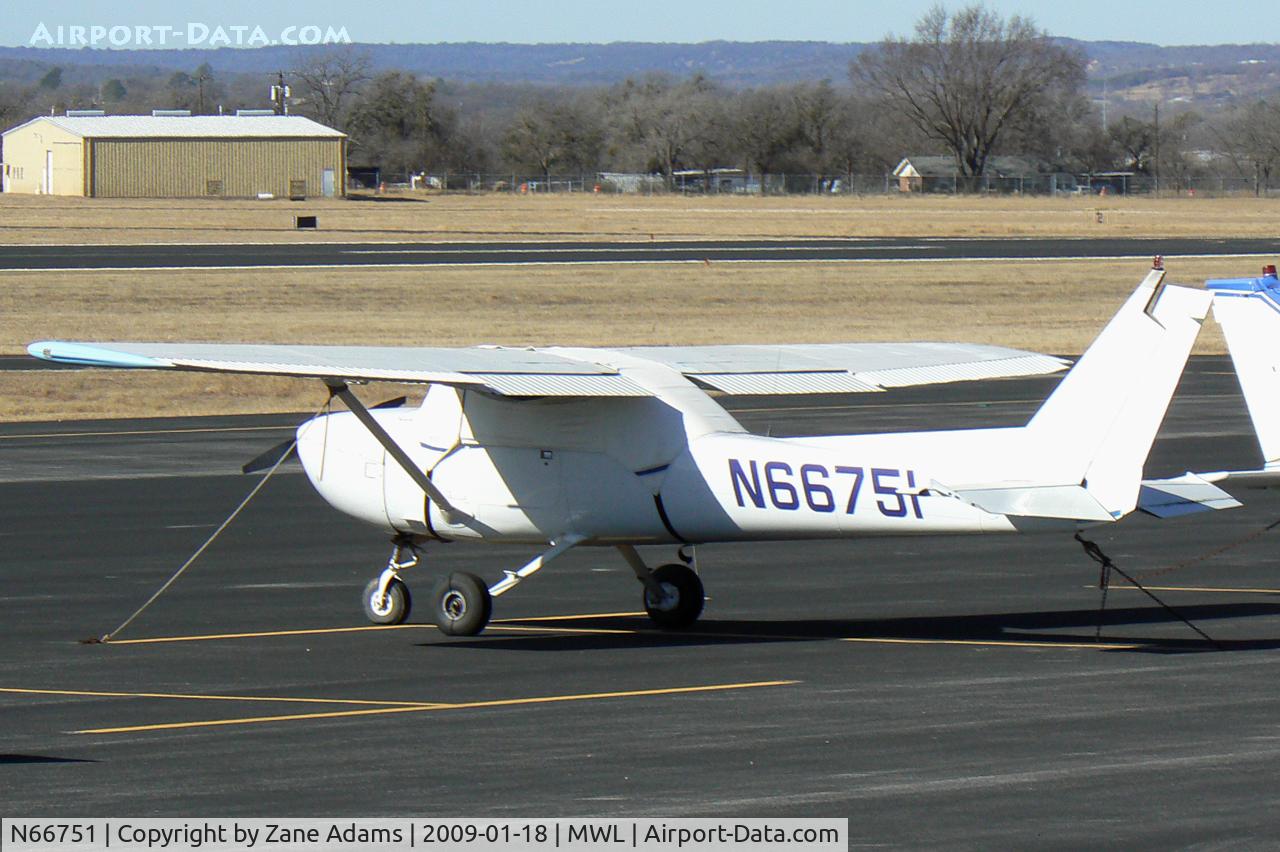 N66751, 1974 Cessna 150M C/N 15076251, At Mineral Wells Airport