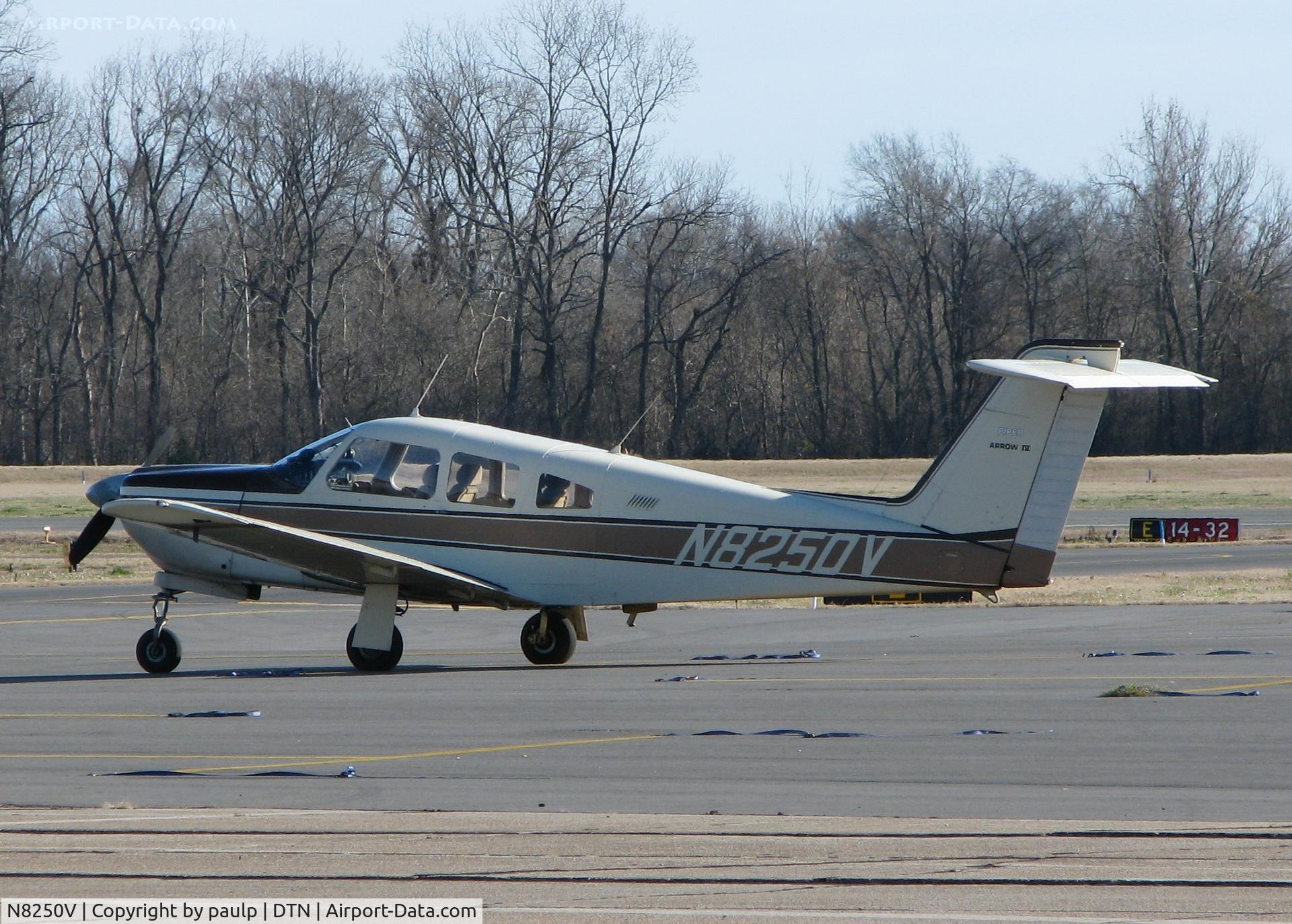 N8250V, 1980 Piper PA-28RT-201 Arrow IV C/N 28R-8018099, Parked at Downtown Shreveport.