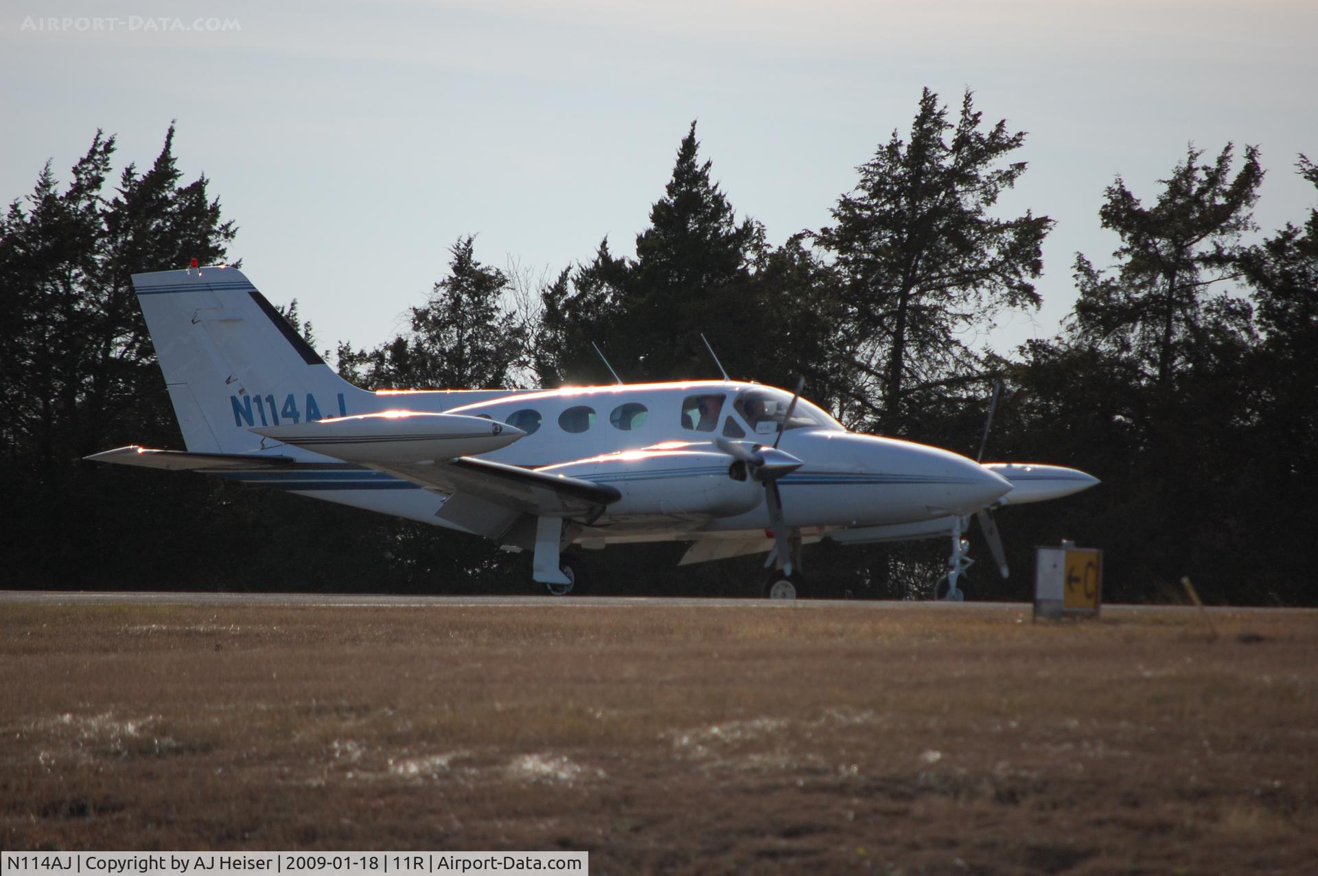N114AJ, 1969 Cessna 421A Golden Eagle C/N 421A0104, N89LA landing runway 34 at 11R (Brenham Municipal, TX)