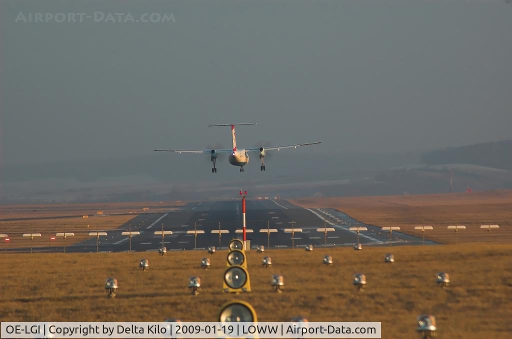 OE-LGI, 2004 De Havilland Canada DHC-8-402Q Dash 8 C/N 4100, AUSTRIAN ARROWS finale rwy11