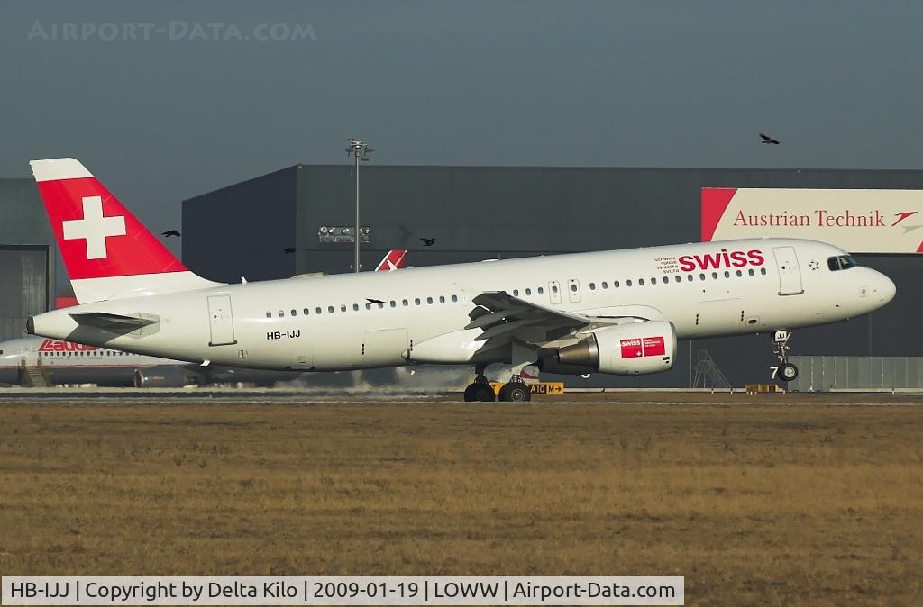 HB-IJJ, 1996 Airbus A320-214 C/N 585, SWISS