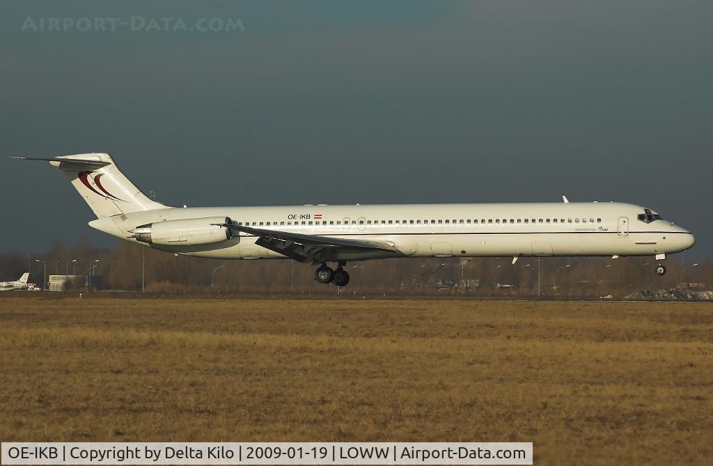 OE-IKB, 1986 McDonnell Douglas MD-83 (DC-9-83) C/N 49448, MAP-JETS