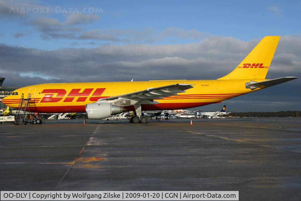 OO-DLY, 1980 Airbus A300B4-203(F) C/N 116, visitor