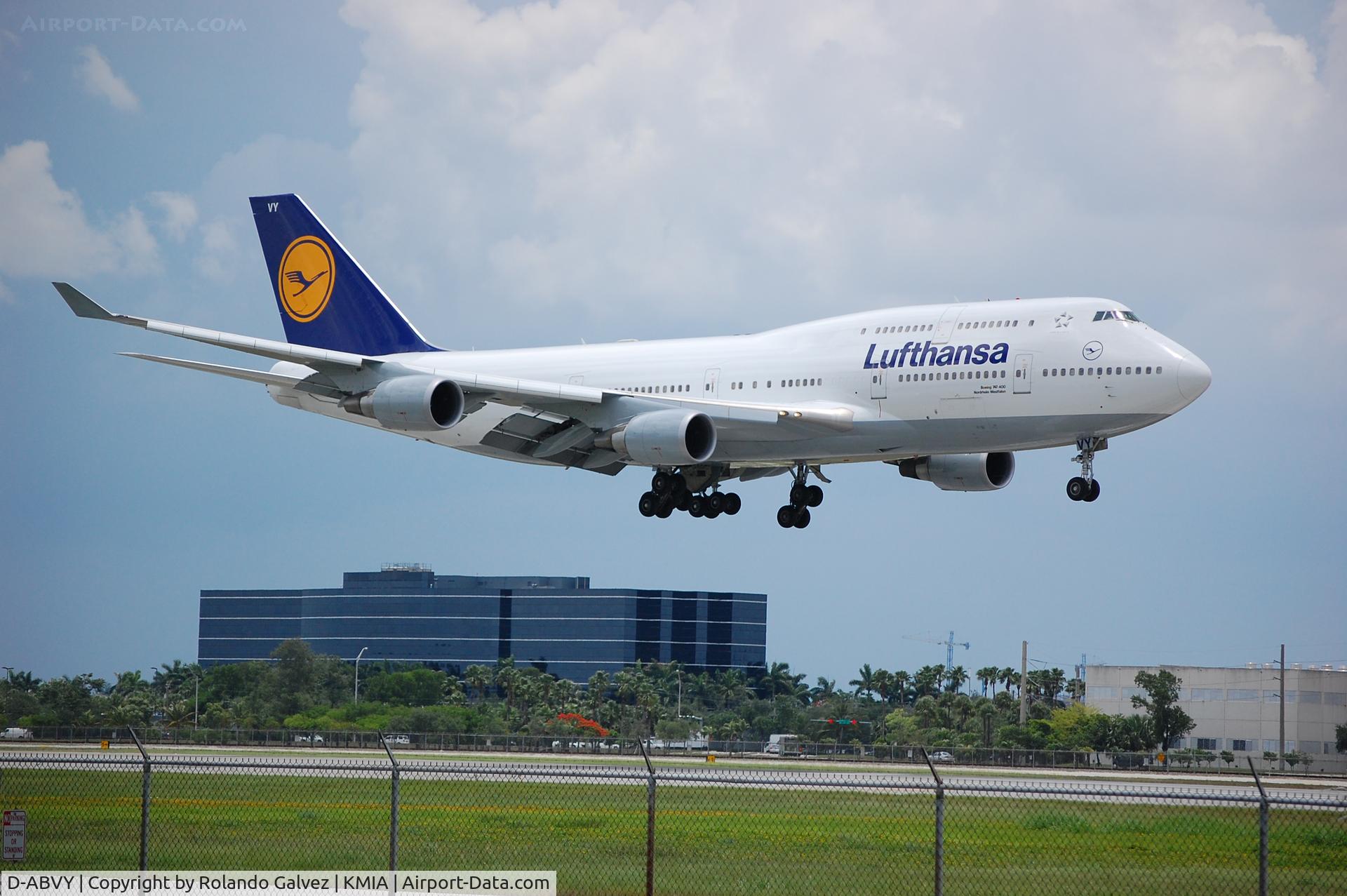 D-ABVY, 2000 Boeing 747-430 C/N 29869, almost there
