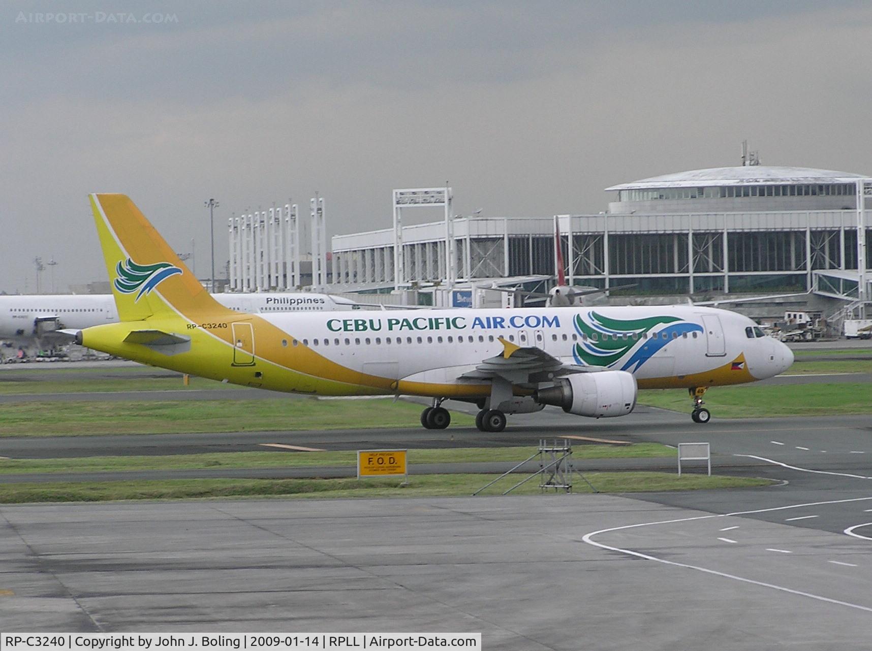 RP-C3240, 2005 Airbus A320-214 C/N 2419, Small 'Bus' taxing at Manila