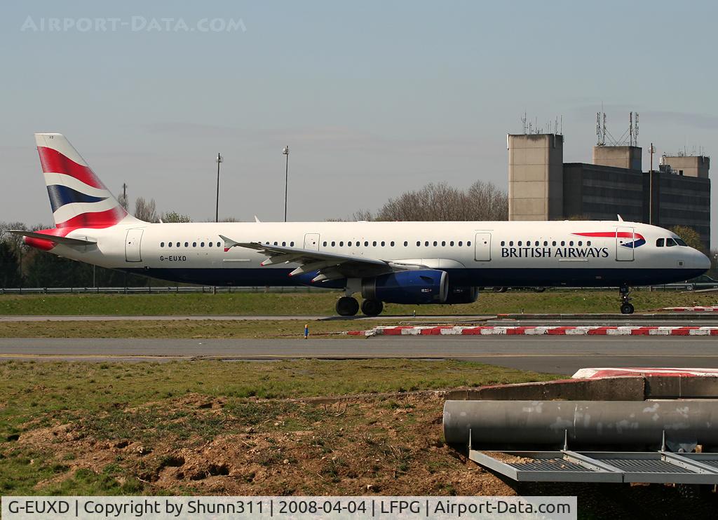 G-EUXD, 2004 Airbus A321-231 C/N 2320, Taxiing on parallels runways...