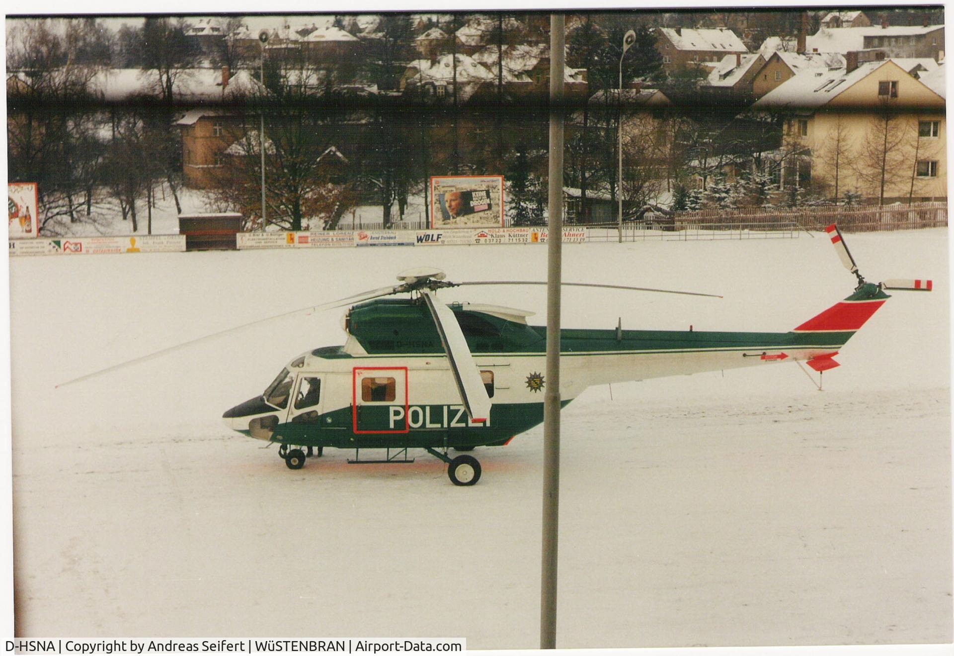 D-HSNA, PZL-Swidnik W-3A Sokól C/N 370503, Landing on the sports field in Wüstenbrand because of visit of the Minister Kurt Biedenkopf