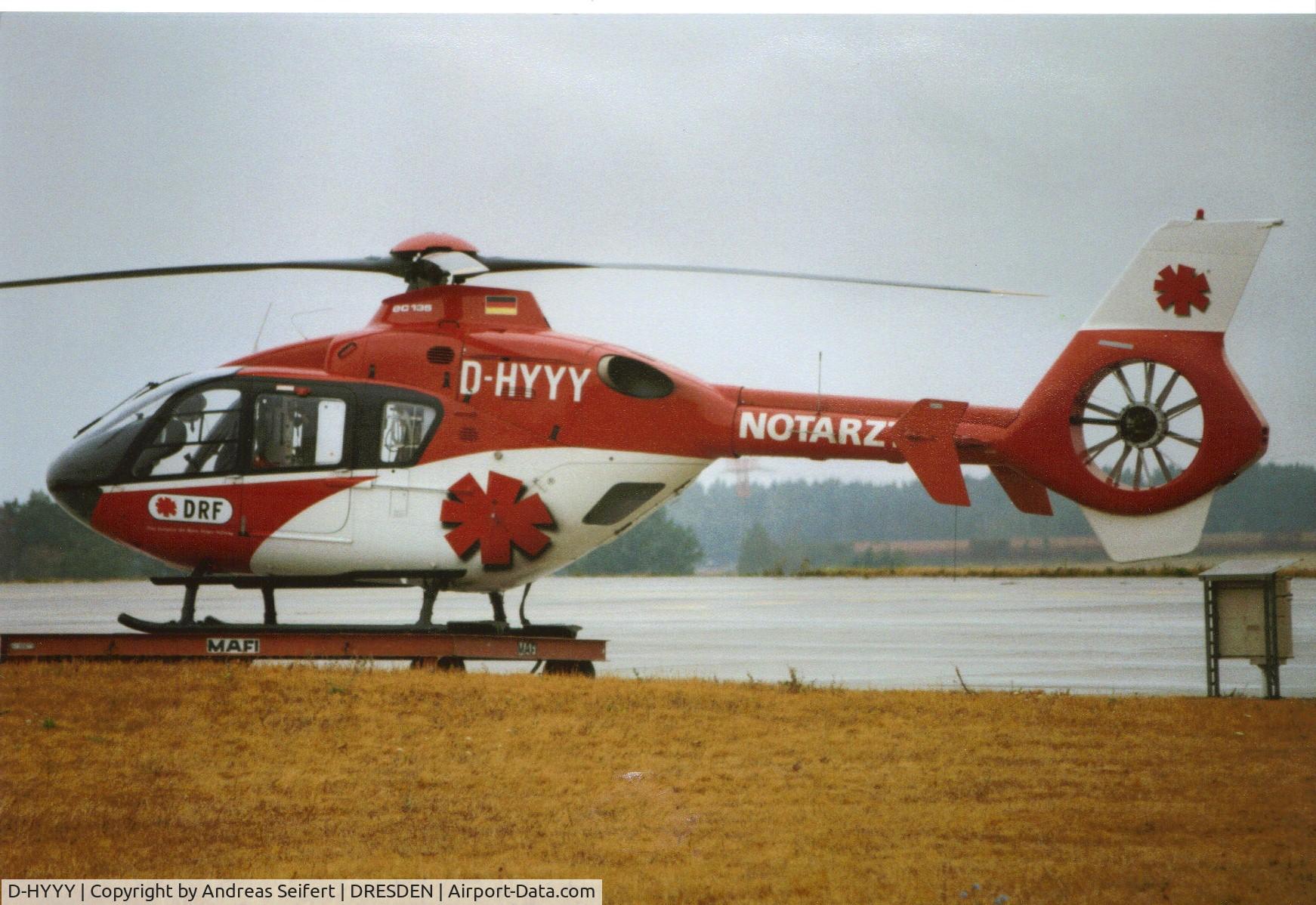 D-HYYY, Eurocopter EC-135T-1 C/N 0006, Airport Dresden Februar 2007
