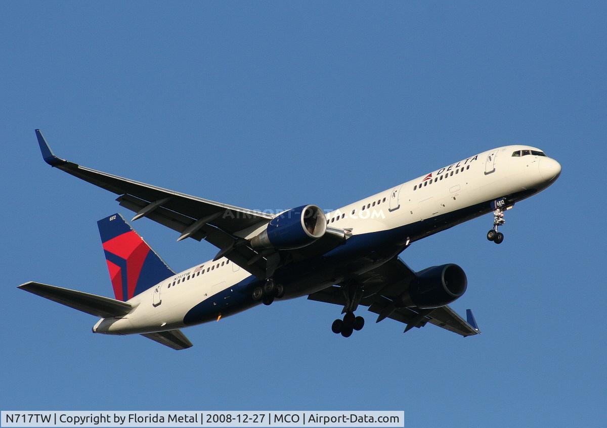 N717TW, 1999 Boeing 757-231 C/N 28485, Delta 757-200