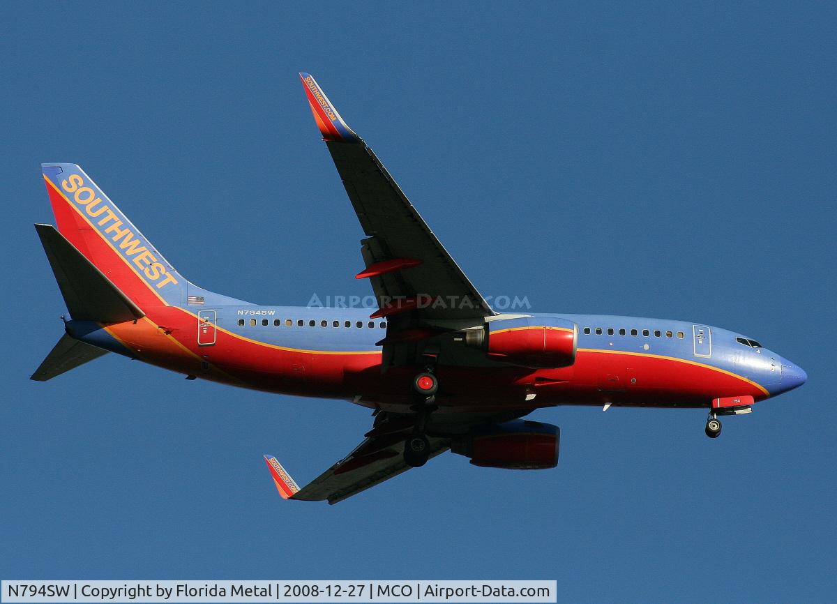 N794SW, 2001 Boeing 737-7H4 C/N 30605, Southwest 737-700