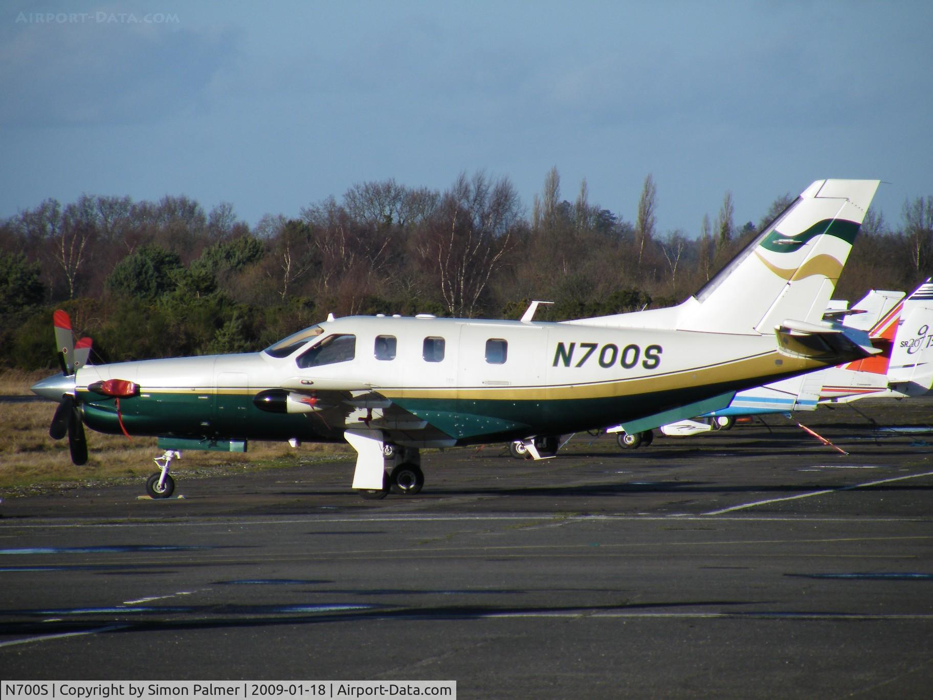 N700S, 2001 Socata TBM-700 C/N 193, TBM700 at Blackbushe