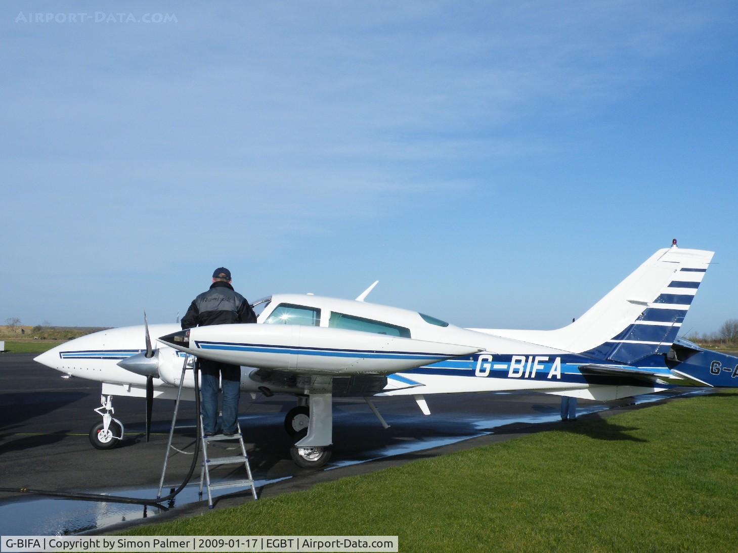 G-BIFA, 1980 Cessna 310R C/N 310R-1606, Cessna 310 visiting Turweston