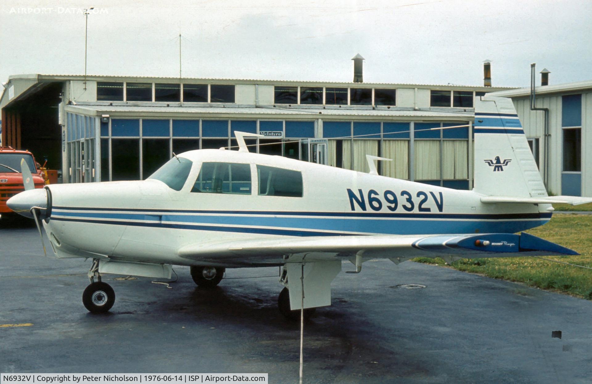 N6932V, 1975 Mooney M20C Ranger C/N 20-1185, This Mooney Ranger was parked at Islip-MacArthur in the summer of 1976.