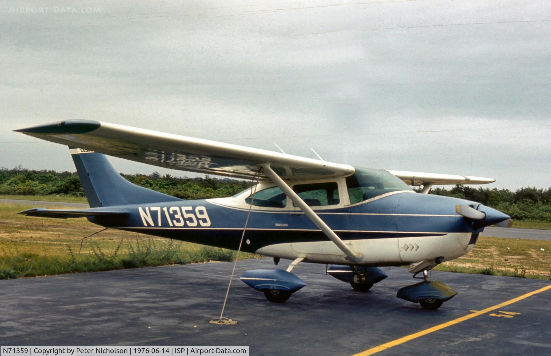 N71359, 1969 Cessna 182M Skylane C/N 18259593, This Skylane was parked at Islip-MacArthur in the summer of 1976.