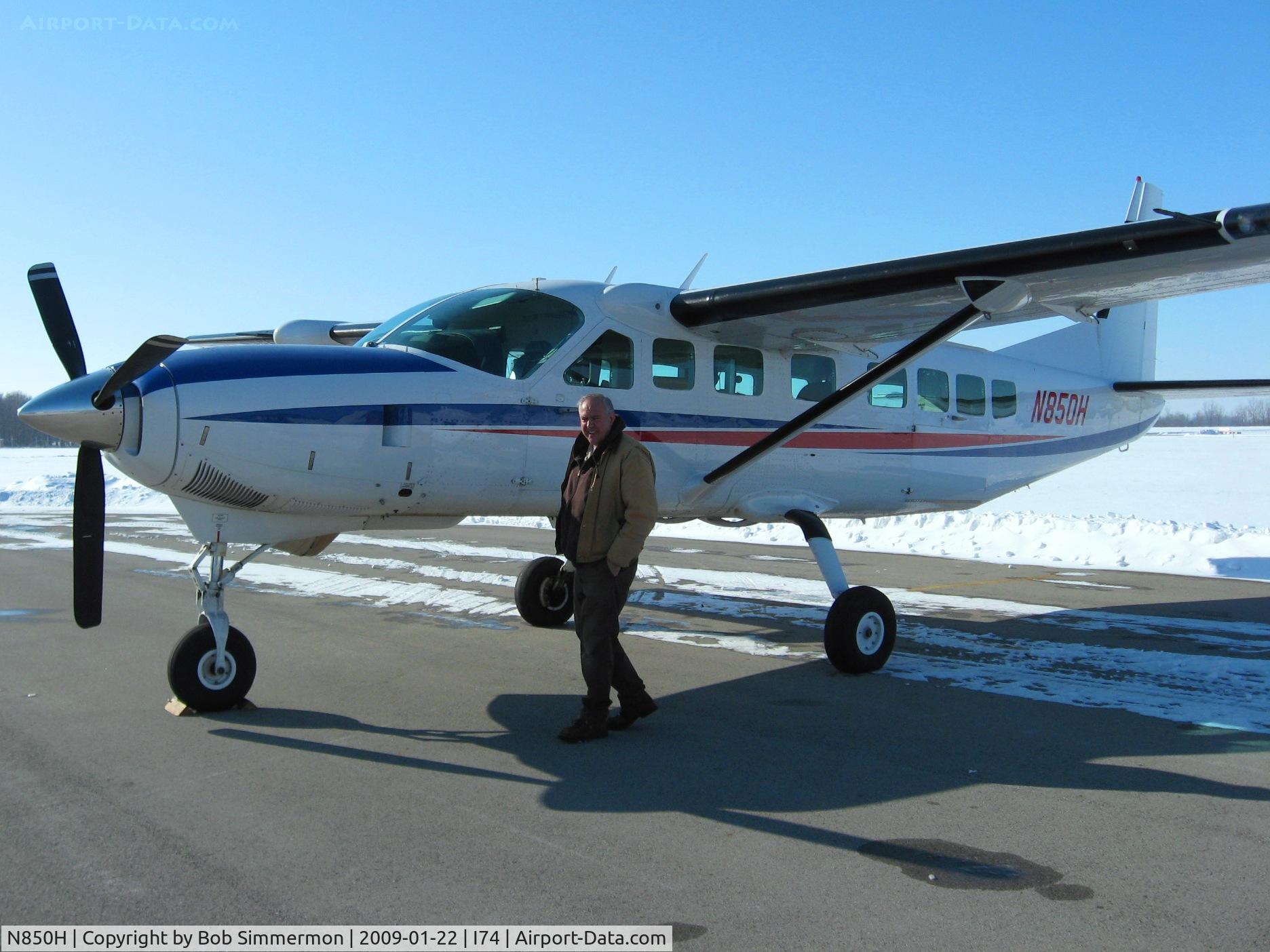 N850H, 2004 Cessna 208B Caravan C/N 208B1061, Carl's 6'4