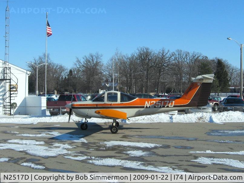 N2517D, 1979 Piper PA-38-112 Tomahawk C/N 38-79A0350, On the ramp at Urbana, Ohio