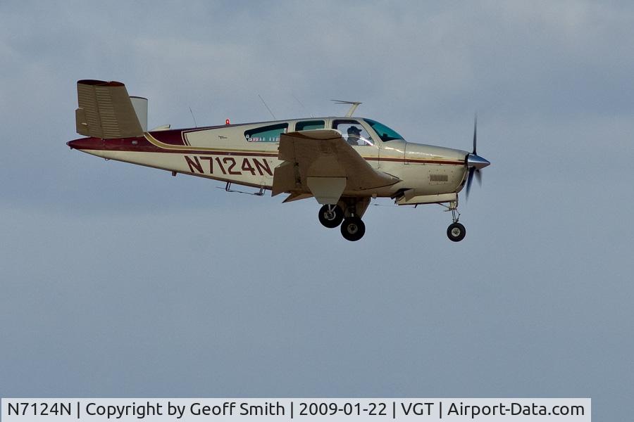 N7124N, 1967 Beech V35A Bonanza C/N D-8677, 1967 Beech V35A Bonanza