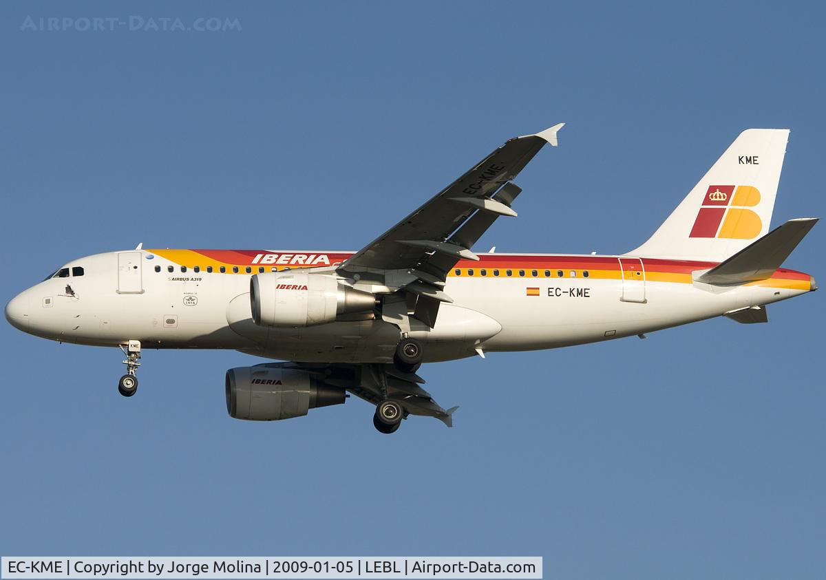 EC-KME, 2008 Airbus A319-111 C/N 3377, 