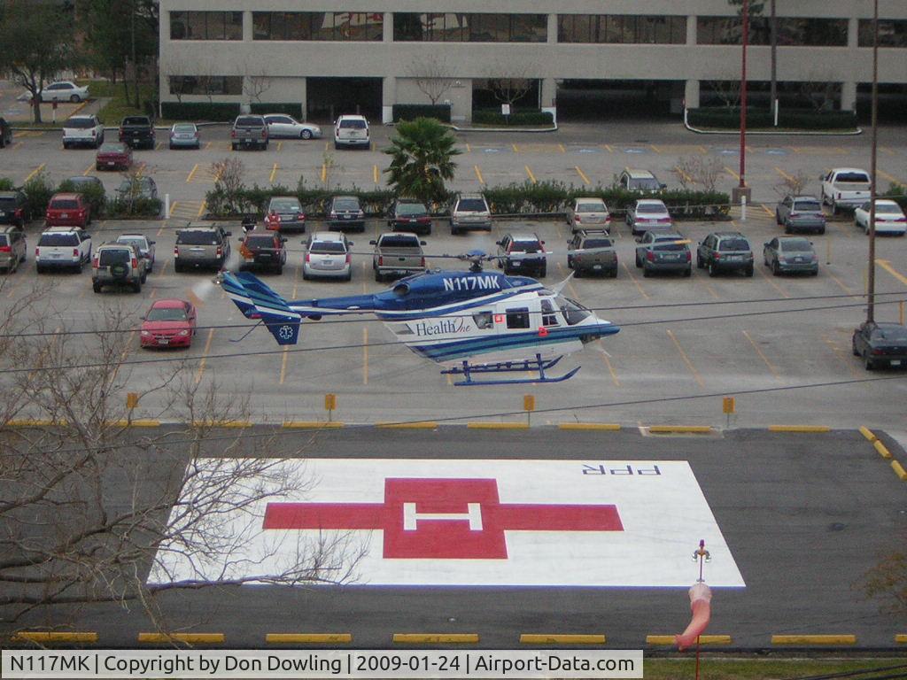 N117MK, 1989 Eurocopter-Kawasaki BK-117B-2 C/N 7196, N117MK flying as 