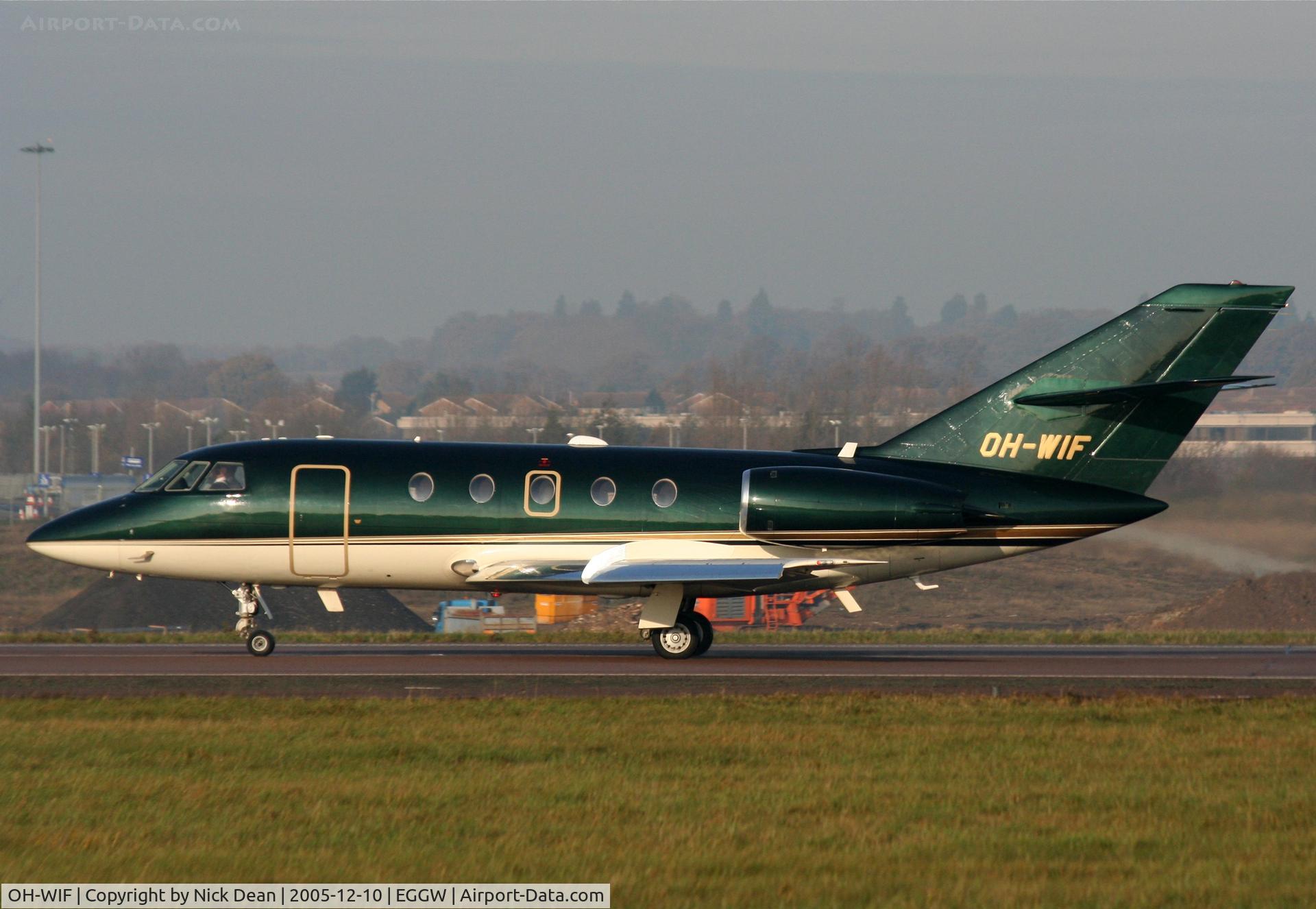 OH-WIF, Dassault Falcon 20 C/N 461, EGGW