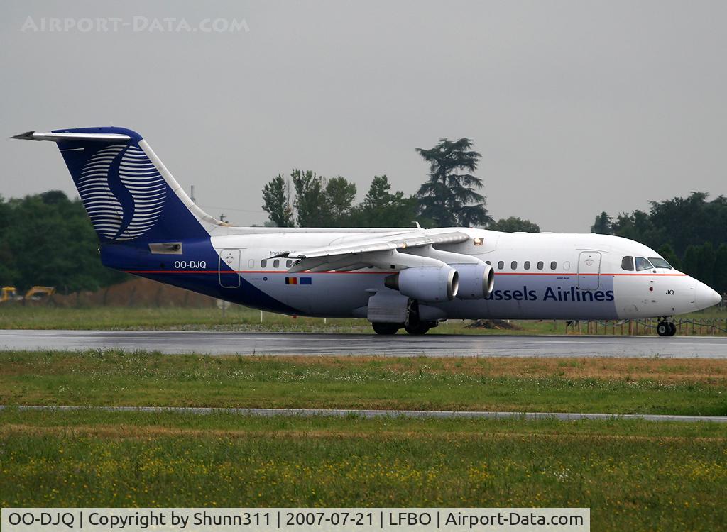 OO-DJQ, 1996 British Aerospace Avro 146-RJ85 C/N E.2289, Ready for take off rwy 32R