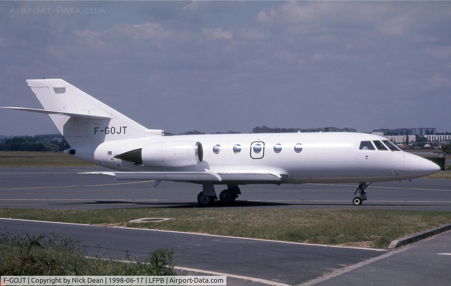 F-GOJT, Dassault Falcon 200 C/N 501, LFPB