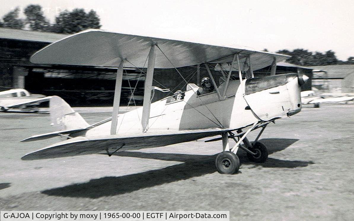 G-AJOA, 1940 De Havilland DH-82A Tiger Moth II C/N 83167, Tiger at very sunny Fairoaks