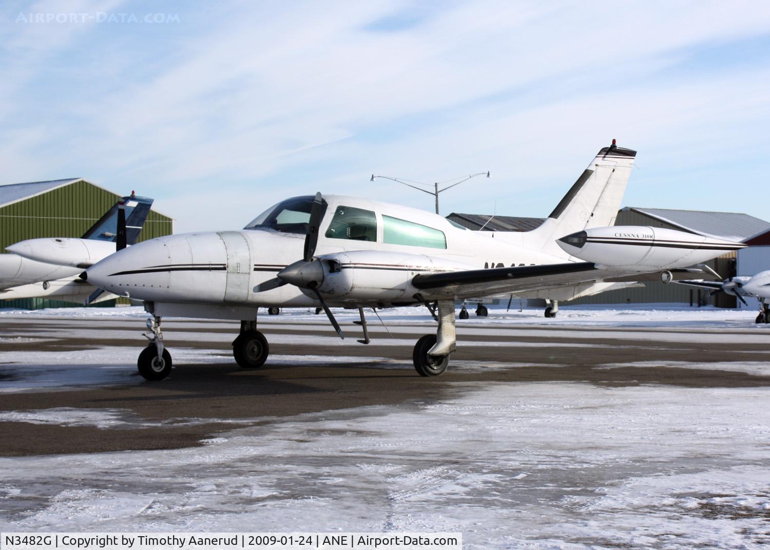 N3482G, 1976 Cessna 310R C/N 310R0850, Parked at Anoka County. 1976 Cessna 310R, c/n 310R0850