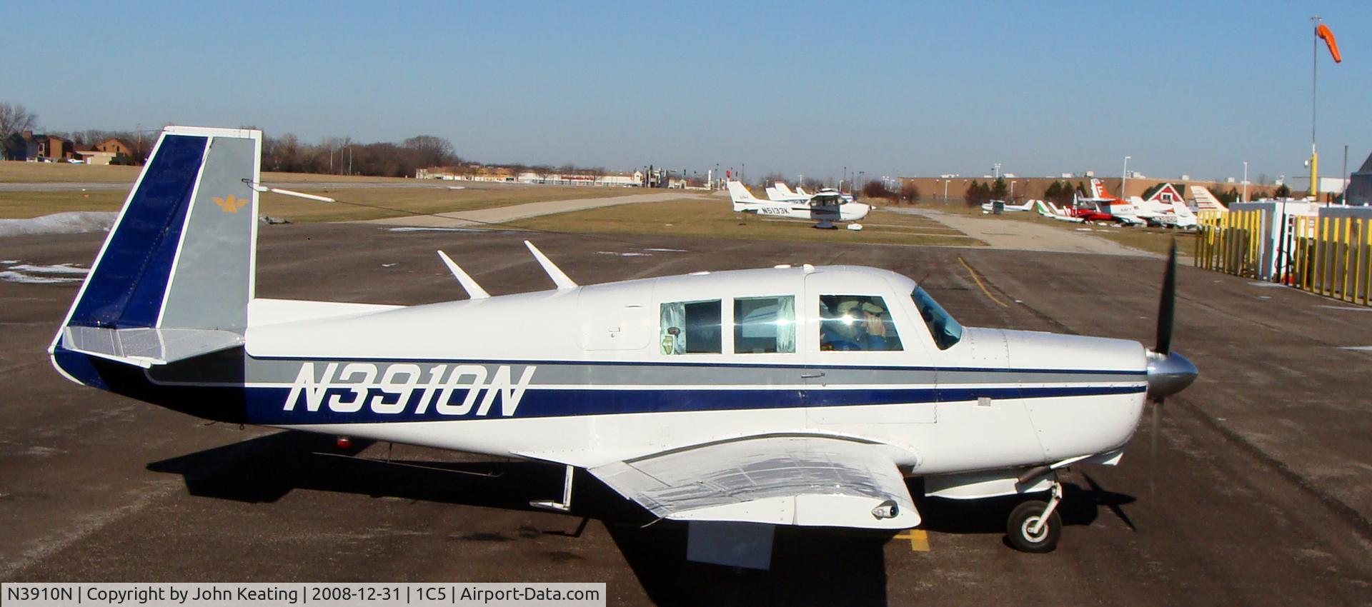 N3910N, 1968 Mooney M-20G Statesman C/N 680058, Taken outside Charlies Restaurant