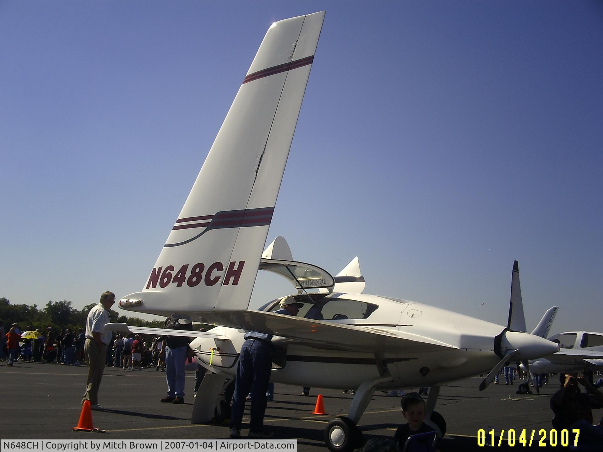 N648CH, 2002 Velocity Velocity STD RG C/N DMO412, Static Display in Air Show