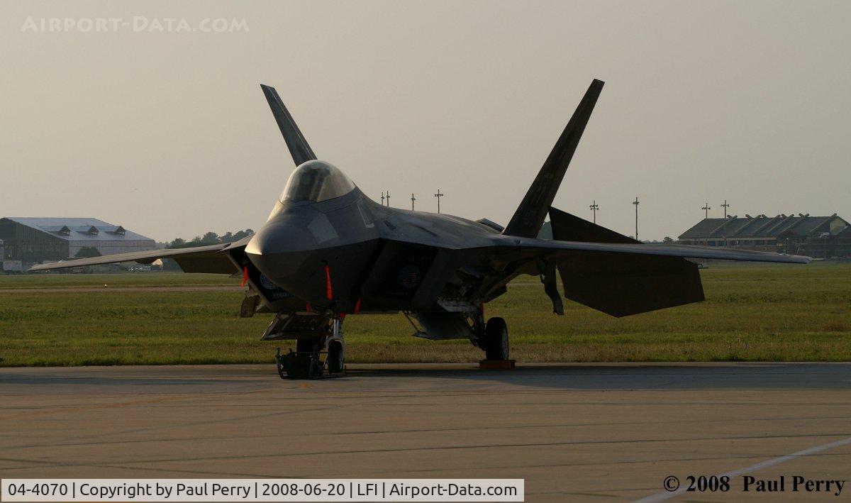 04-4070, Lockheed Martin F-22A Raptor C/N 4070, Getting shady on the hot ramp