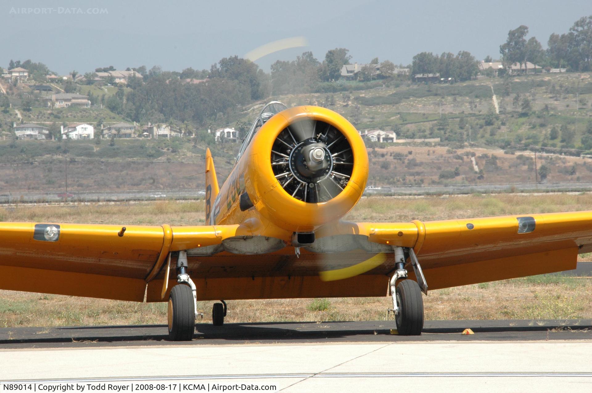 N89014, 1943 North American SNJ-5 Texan Texan C/N 84865, Camarillo Airshow 2008