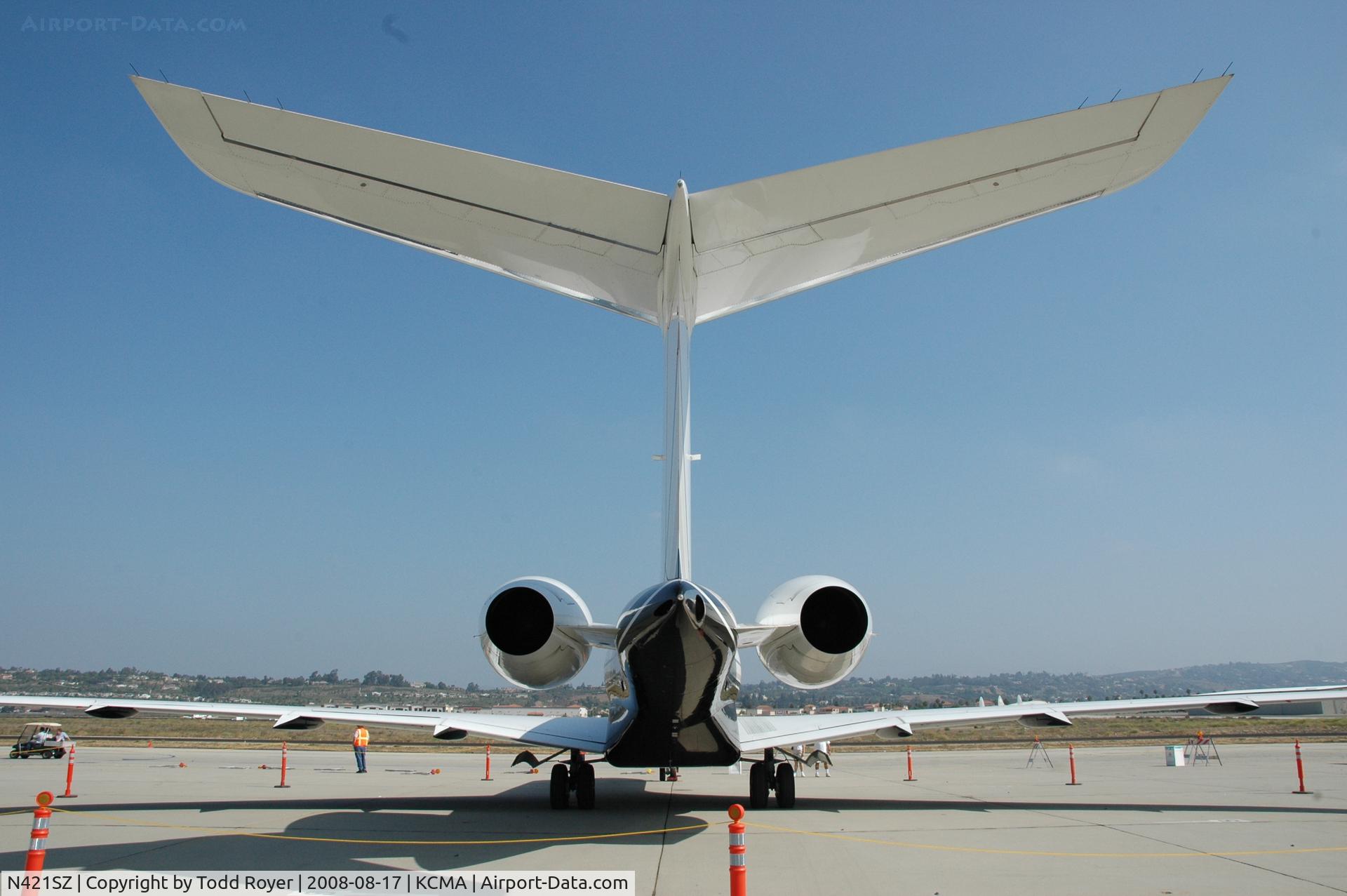 N421SZ, 2007 Bombardier BD-700-1A10 Global Express C/N 9239, Camarillo Airshow 2008