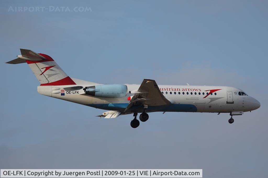 OE-LFK, 1995 Fokker 70 (F-28-0070) C/N 11555, Fokker 70