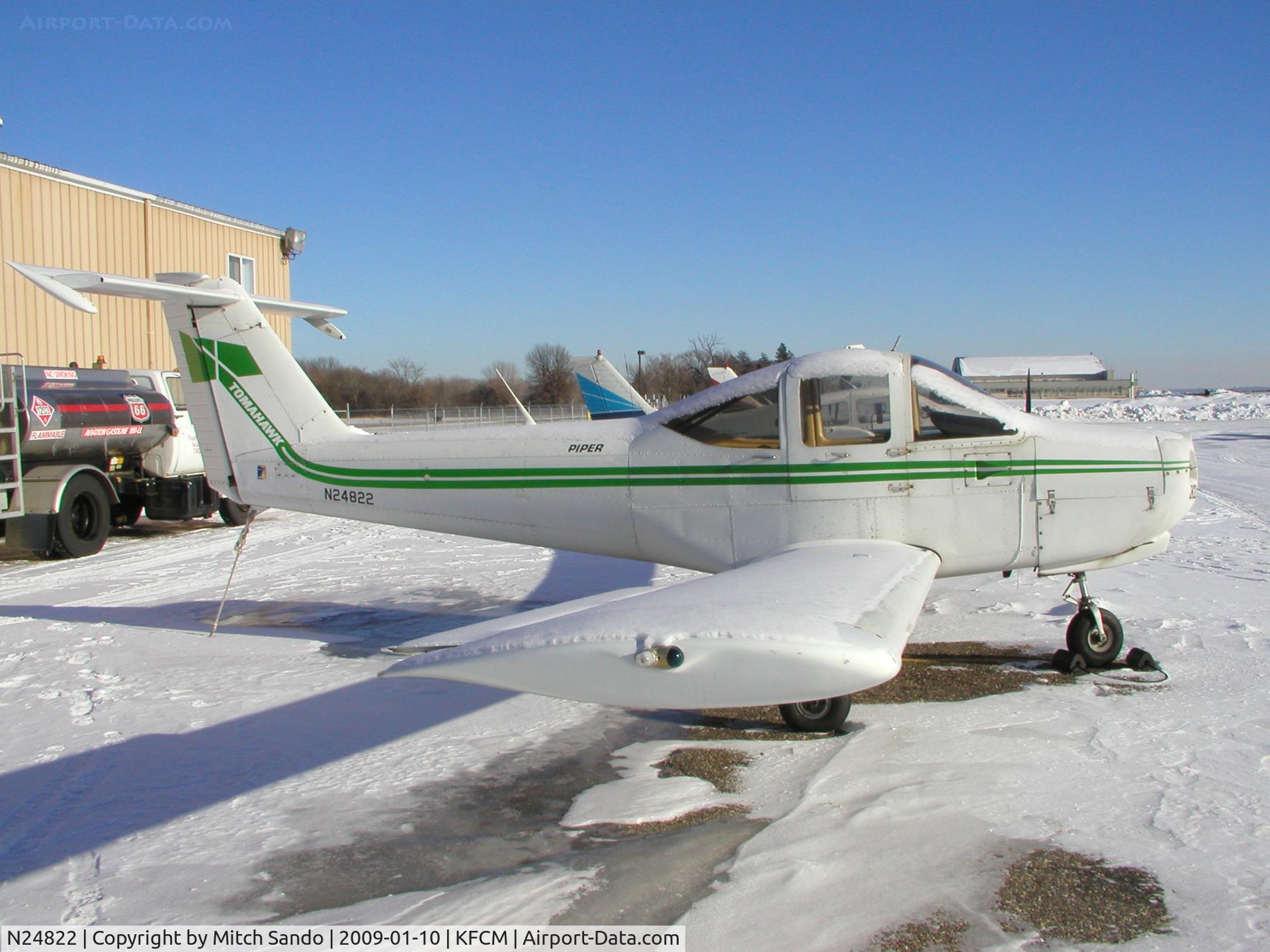 N24822, 1979 Piper PA-38-112 Tomahawk Tomahawk C/N 38-80A0010, Parked on the ramp at Thunderbird.