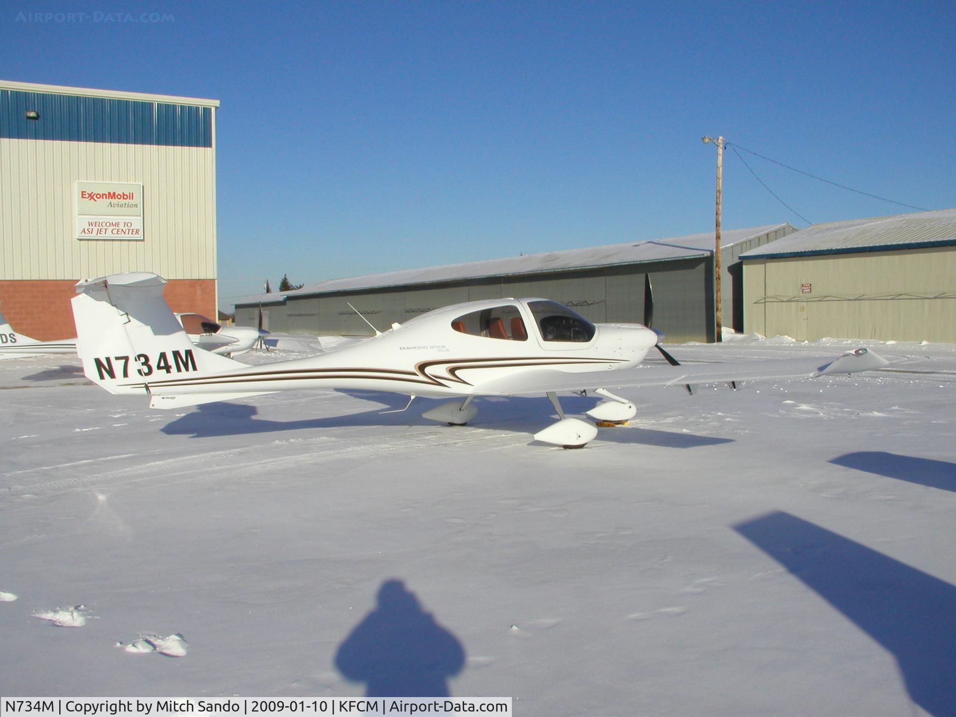 N734M, 2008 Diamond DA-40 Diamond Star C/N 40.985, Parked on the ramp at ASI.