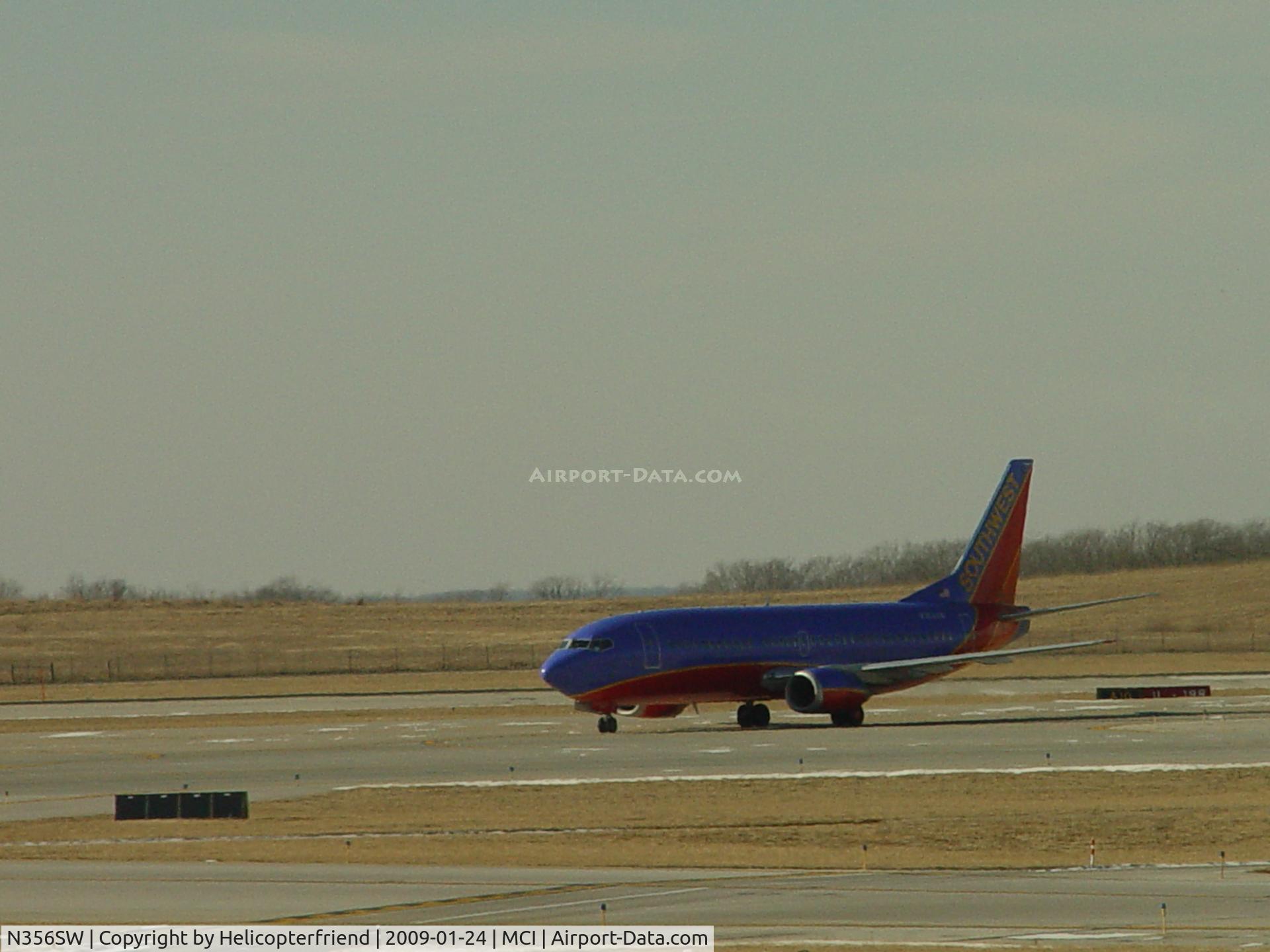 N356SW, 1991 Boeing 737-3H4 C/N 25251, Going to Terminal B