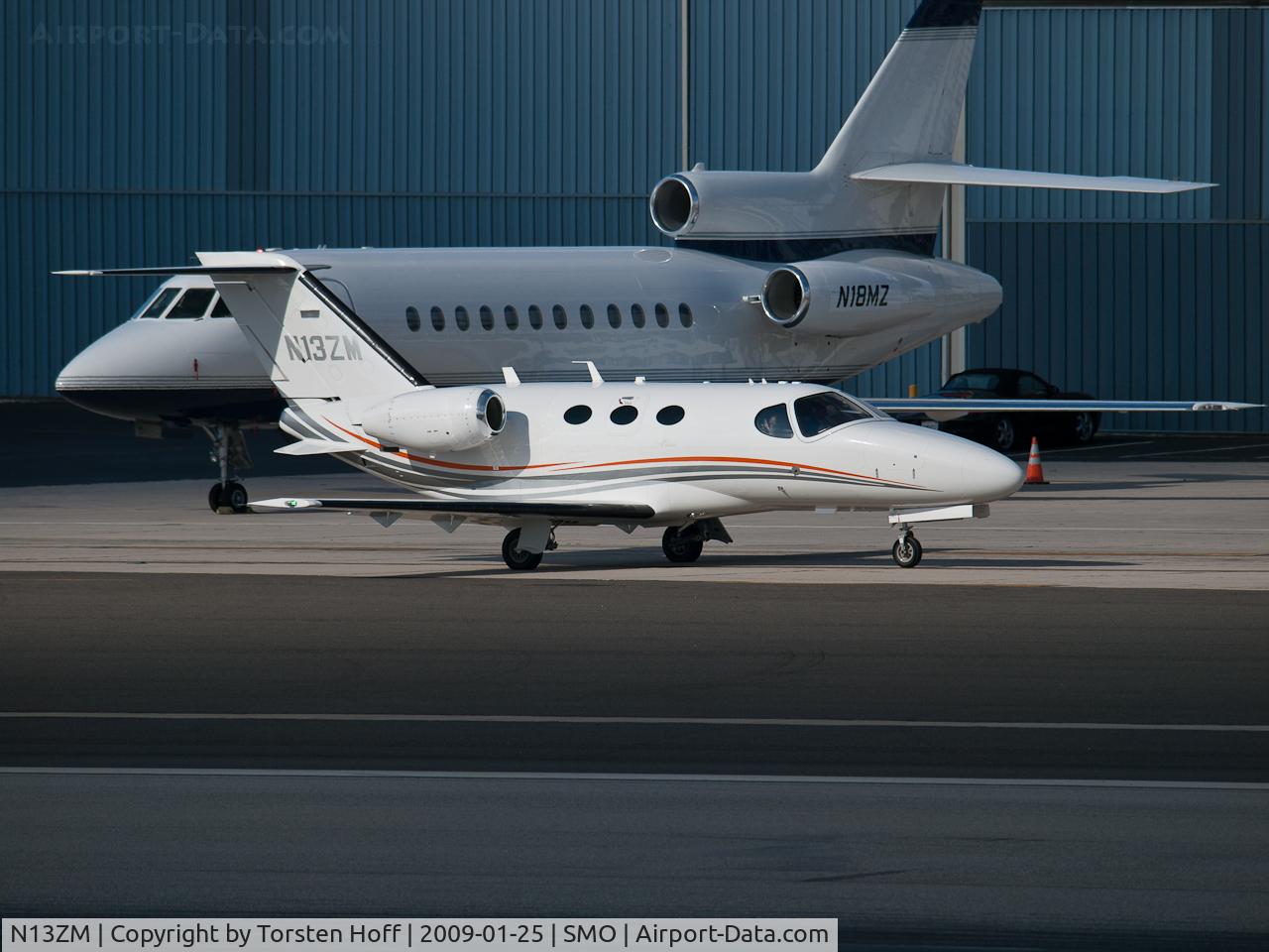 N13ZM, 2008 Cessna 510 Citation Mustang C/N 510-0064, N13ZM taxiing