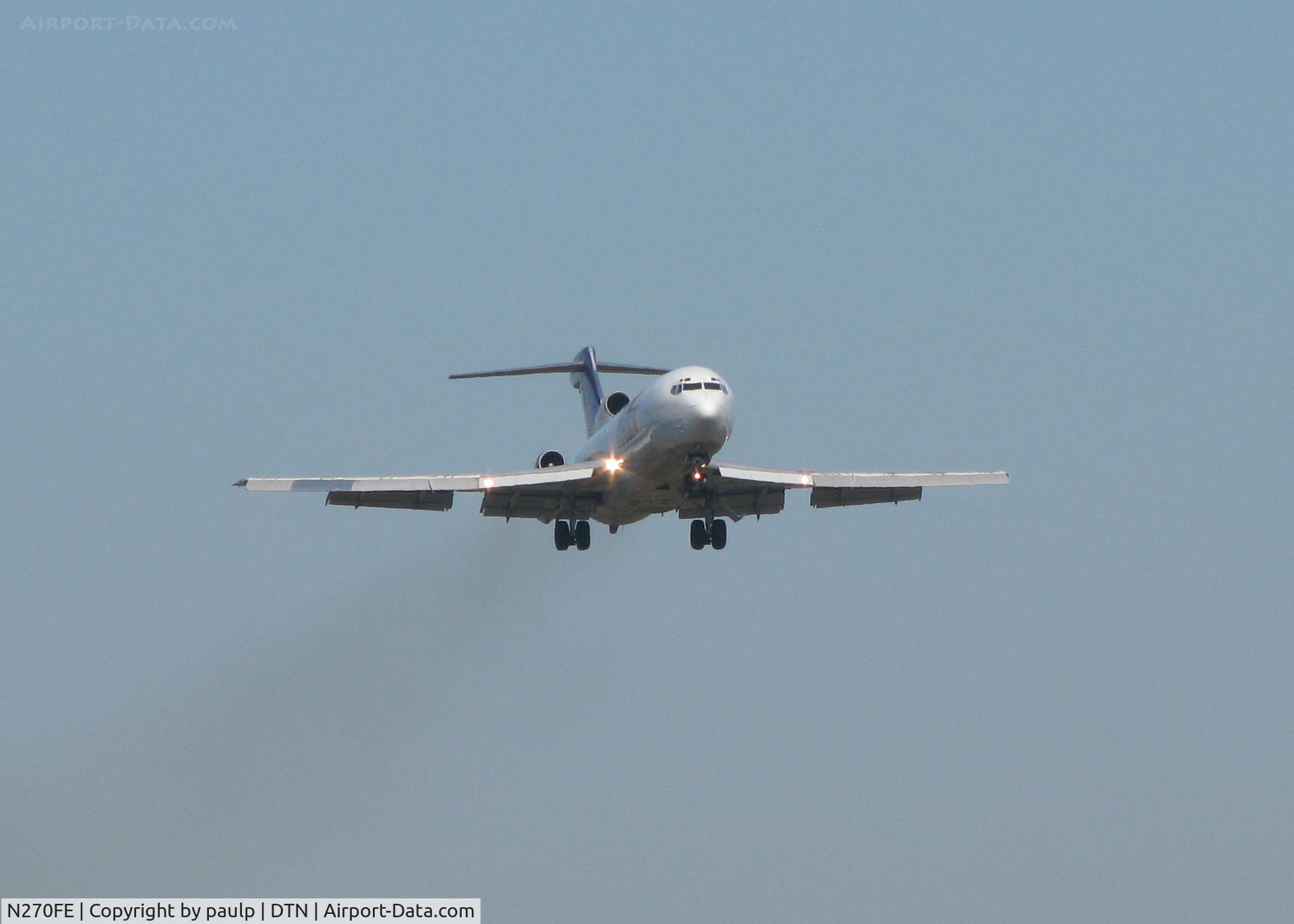 N270FE, 1993 Boeing 727-233F C/N 22035, FedEx 727 making its last landing at the Downtown Shreveport airport.