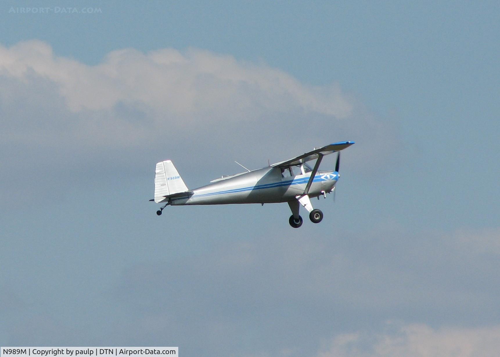 N989M, 1948 Luscombe 8A C/N 6530, Flying around the Downtown Shreveport airport.