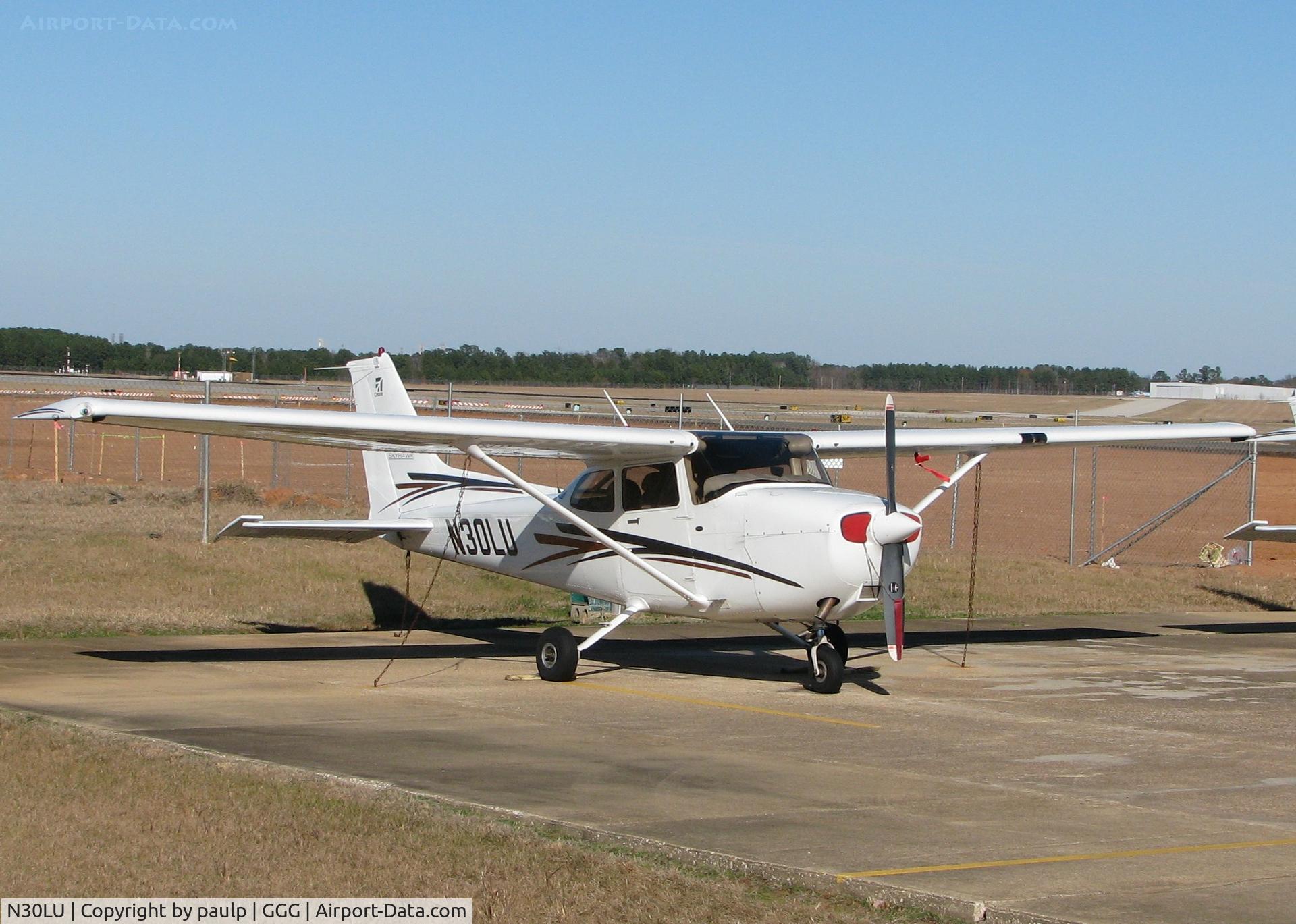 N30LU, 2005 Cessna 172R C/N 17281257, Parked at the Longview,Texas airport.