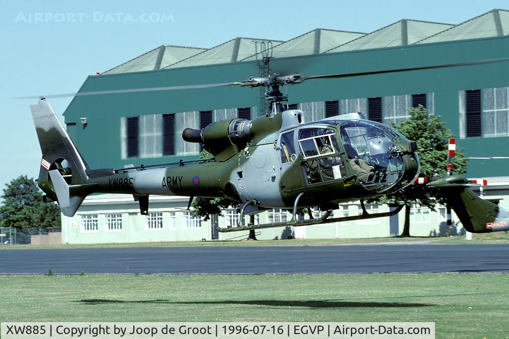 XW885, 1973 Westland SA-341B Gazelle AH1 C/N WA1152, hovering to take off point.