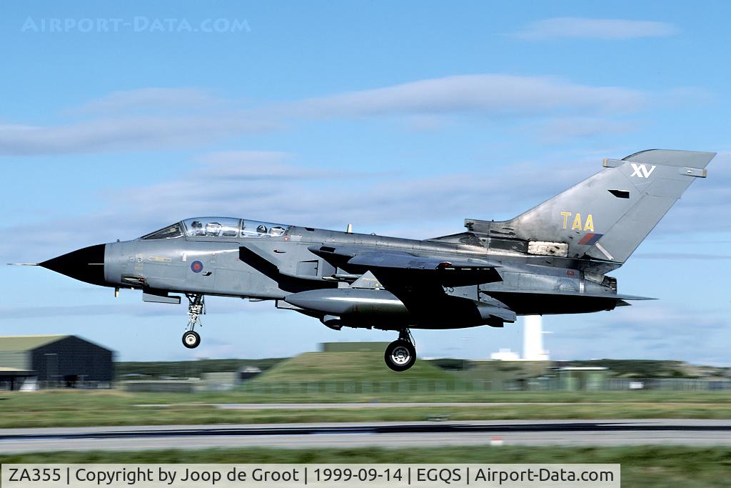 ZA355, 1980 Panavia Tornado GR.1 C/N 032/BS008/3016, touch down at Lossie