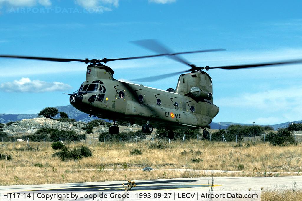 HT17-14, Boeing CH-47D Chinook C/N B870/MA-901, It was very impressive to see this heli from this distance. this airframe was later converted to CH-47D standards.