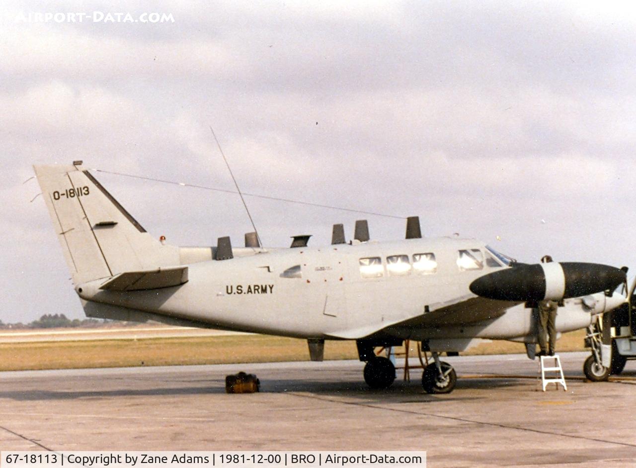 67-18113, 1967 Beech RU-21A Ute C/N LM.109, US Army RU-21A Ute at Brownsville, TX